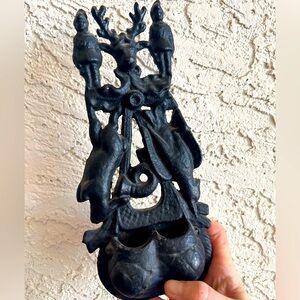 Antique Cast Iron Hunting Wall decor Hanging Match Holder